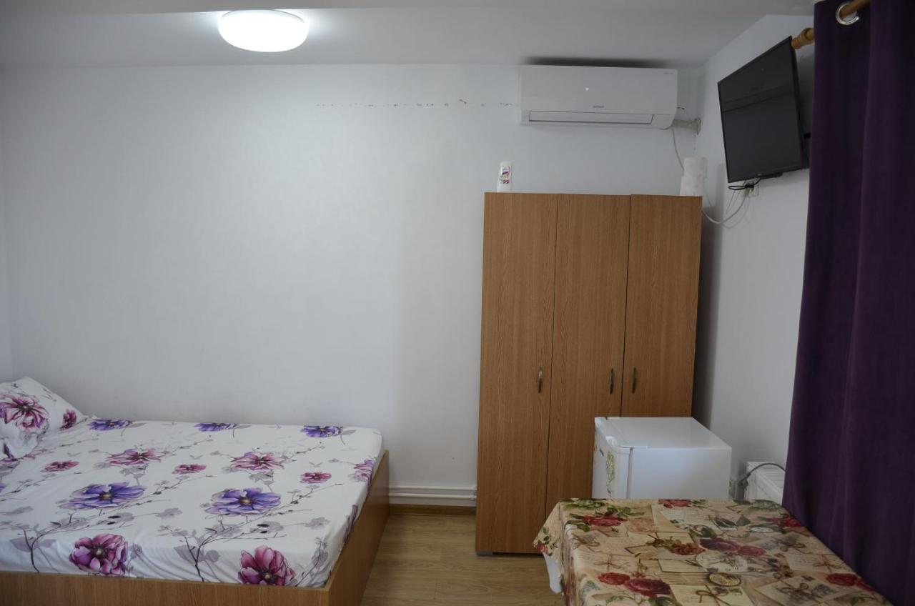 فندق Casa Sarofin كوستِنيست المظهر الخارجي الصورة
